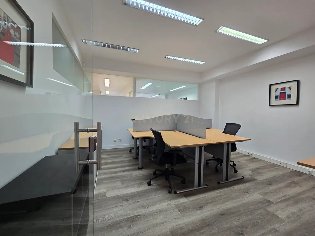 CoWorking - Sala Escritório - Arrendamento - Image 1