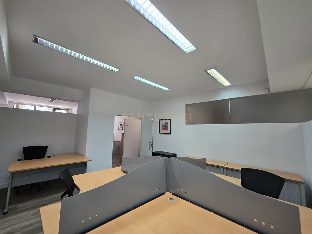CoWorking - Sala Escritório - Arrendamento - Image 13