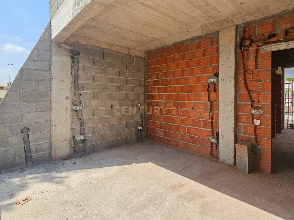 Moradia T4 | Contemporânea | Gambelas | PIscina Aquecida - Image 26