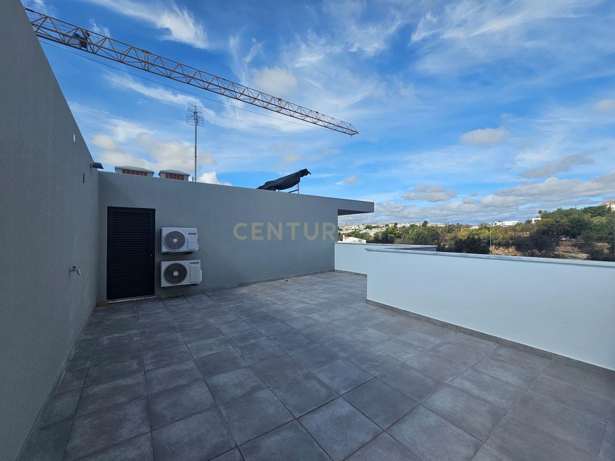 Apartamento T4 Top Floor com garagem em Box para 2 carros em Tavira - Image 24