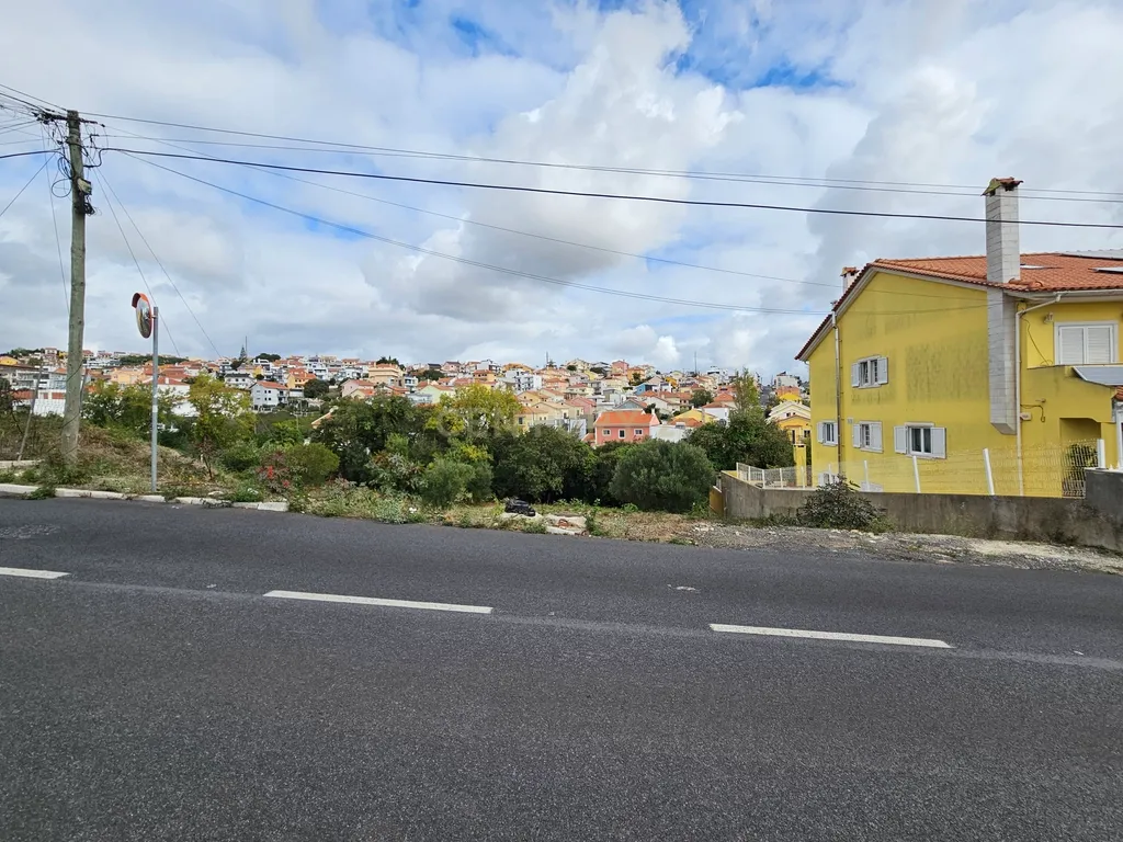 Terreno na Avenida João António Carvalho, Pontinha e Famões, Odivelas - Image 7