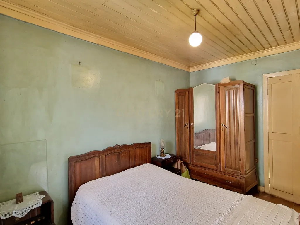 Moradia de pedra em banda com terraço em Fragosela, Viseu. Excelente para Investimento! - Image 6