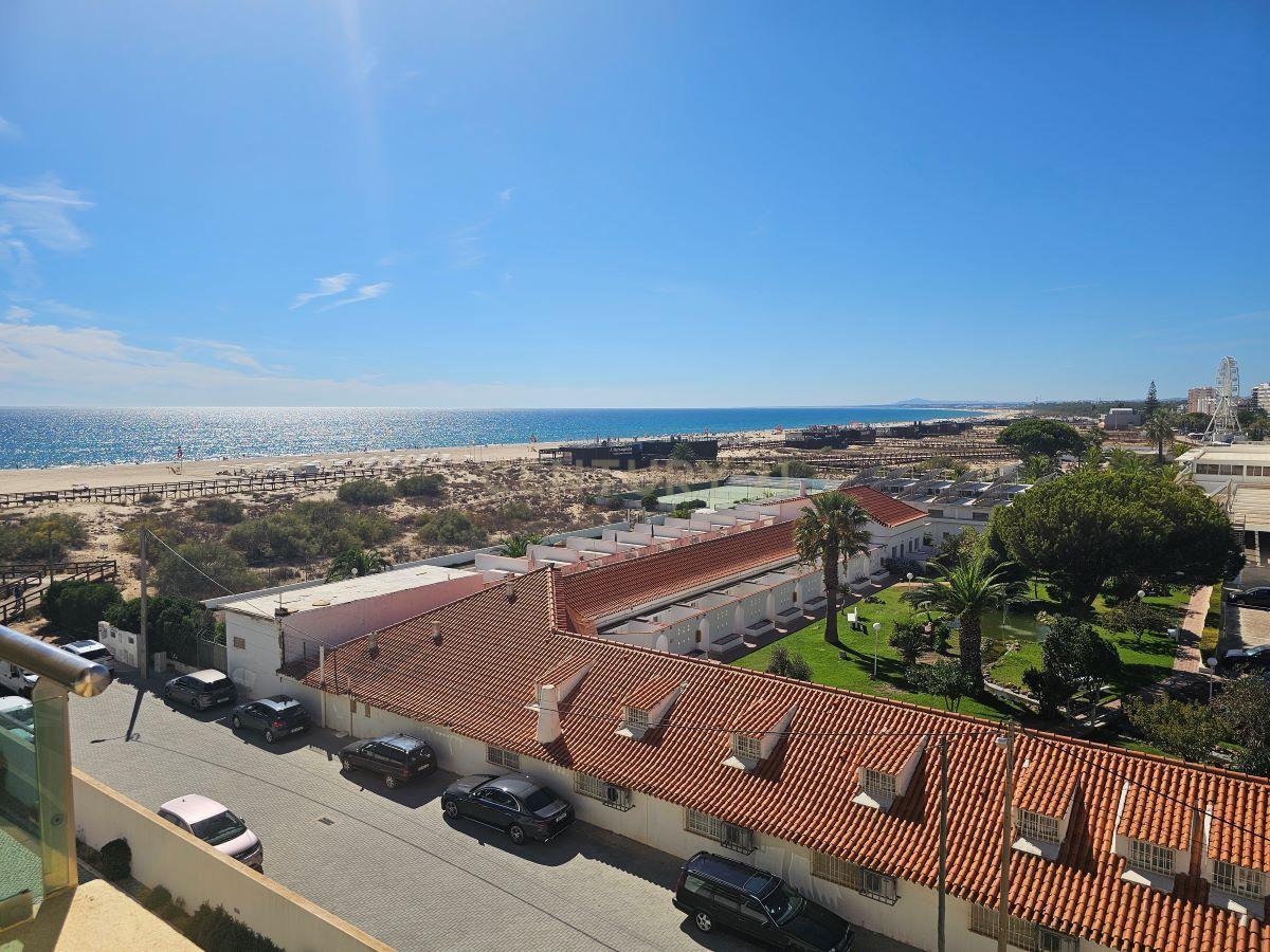 Apartamento T1 no Aparthotel Dunamar, 1ª linha de Monte Gordo – Excelente Oportunidade de Investimento! - Image 2