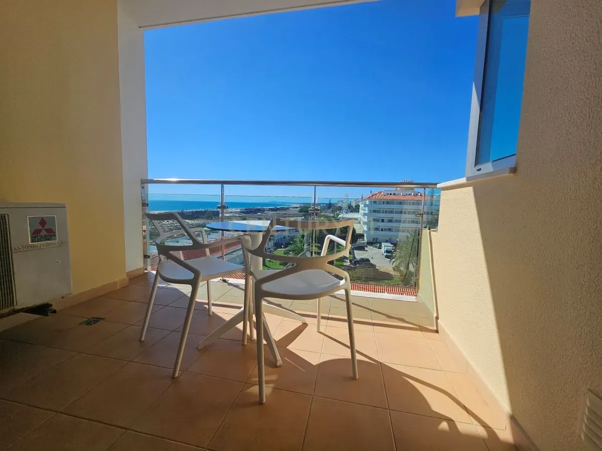 Apartamento T1 no Aparthotel Dunamar, 1ª linha de Monte Gordo – Excelente Oportunidade de Investimento! - Image 1