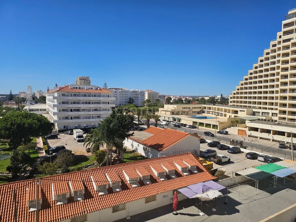 Apartamento T1 no Aparthotel Dunamar, 1ª linha de Monte Gordo com parqueamento – Excelente Oportunidade de Investimento! - Image 11