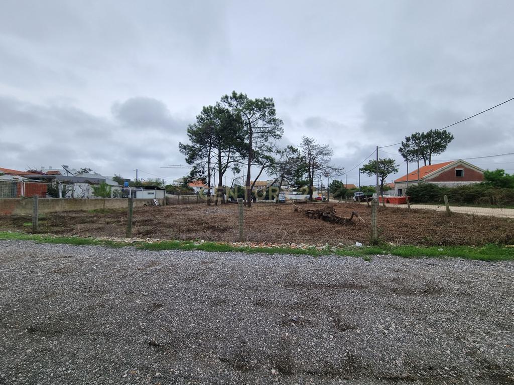 Vende Terreno Urbano Quinta do Albino - Image 1