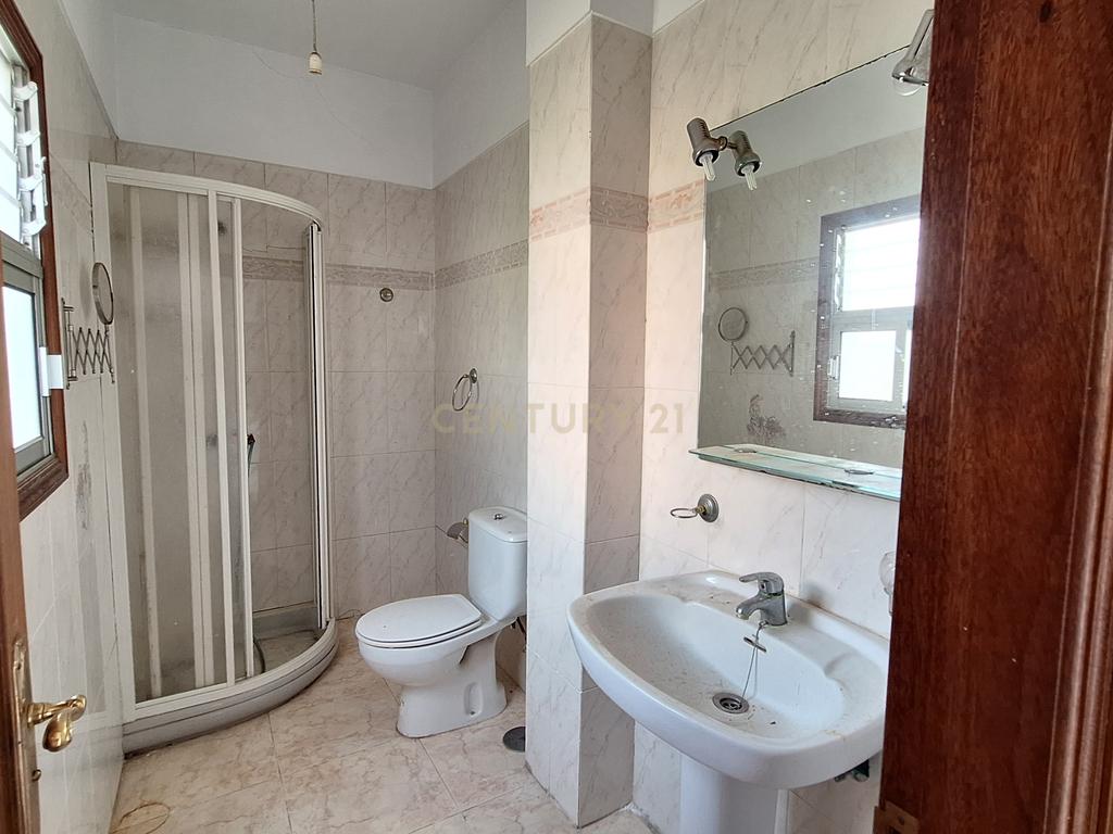  - Image 11