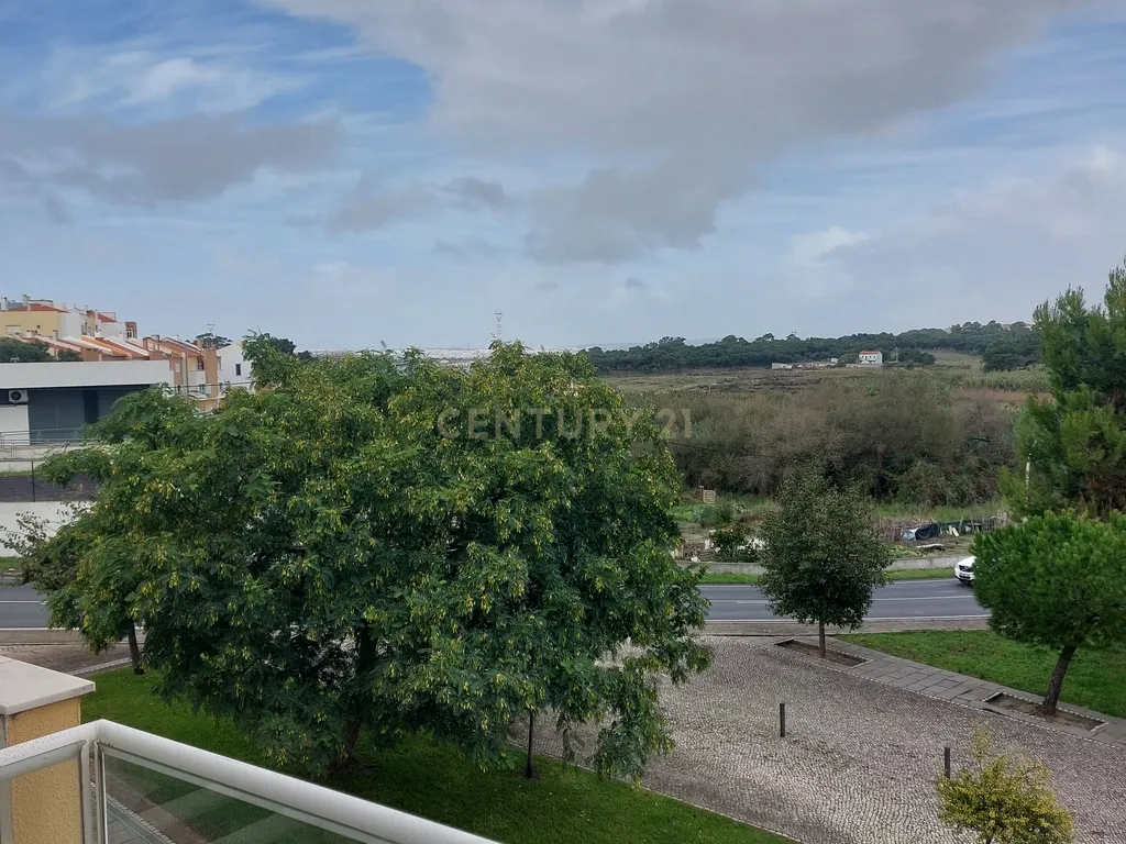 Apartamento T3 com parqueamento Palhais - Barreiro - Image 38