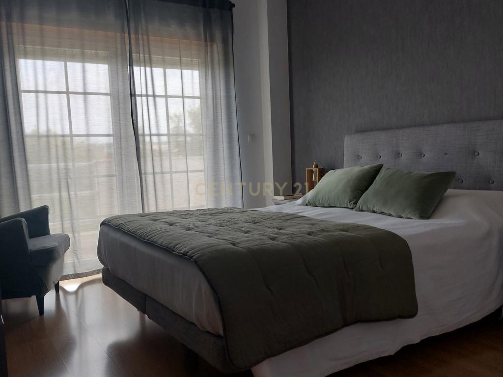 Apartamento T3 com parqueamento Palhais - Barreiro - Image 20