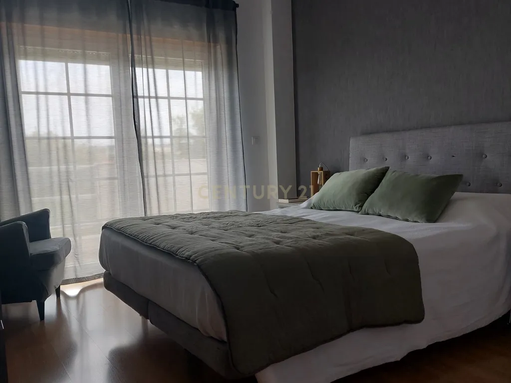 Apartamento T3 com parqueamento Palhais - Barreiro - Image 20