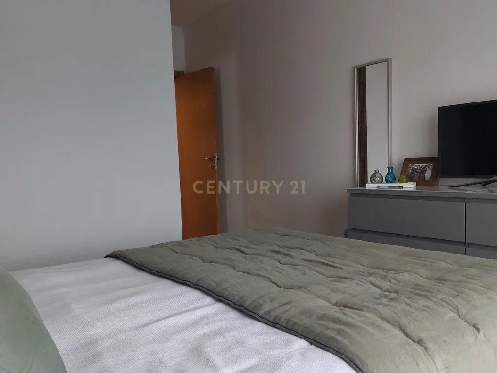 Apartamento T3 com parqueamento Palhais - Barreiro - Image 21