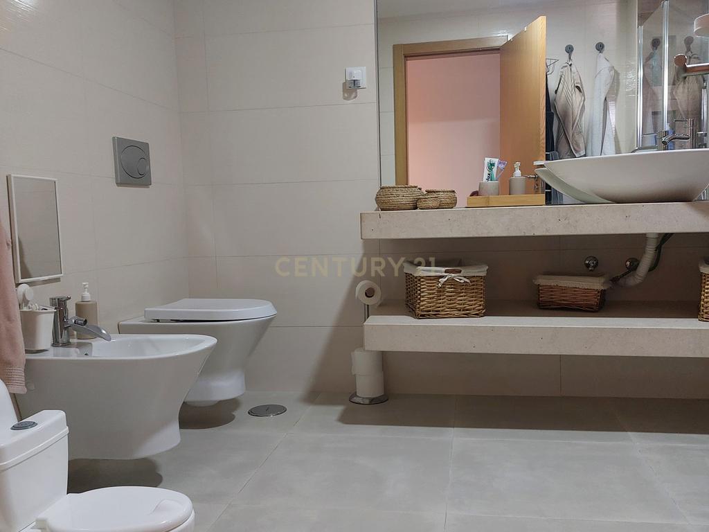 Apartamento T3 com parqueamento Palhais - Barreiro - Image 17