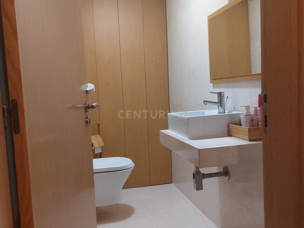 Apartamento T3 com parqueamento Palhais - Barreiro - Image 15
