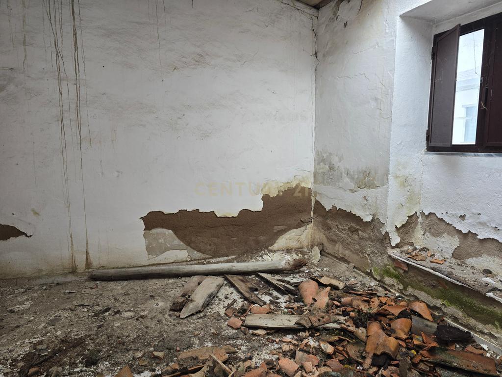 Terreno com Ruína e Projeto Aprovado em Pias, Serpa – Potencial Incrível no Alentejo - Image 4