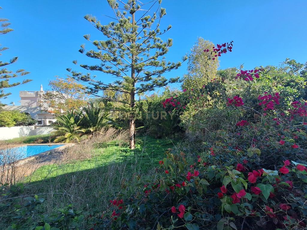 Terreno com projecto aprovado em Albufeira na zona do Pateo com 791m2 - Image 4