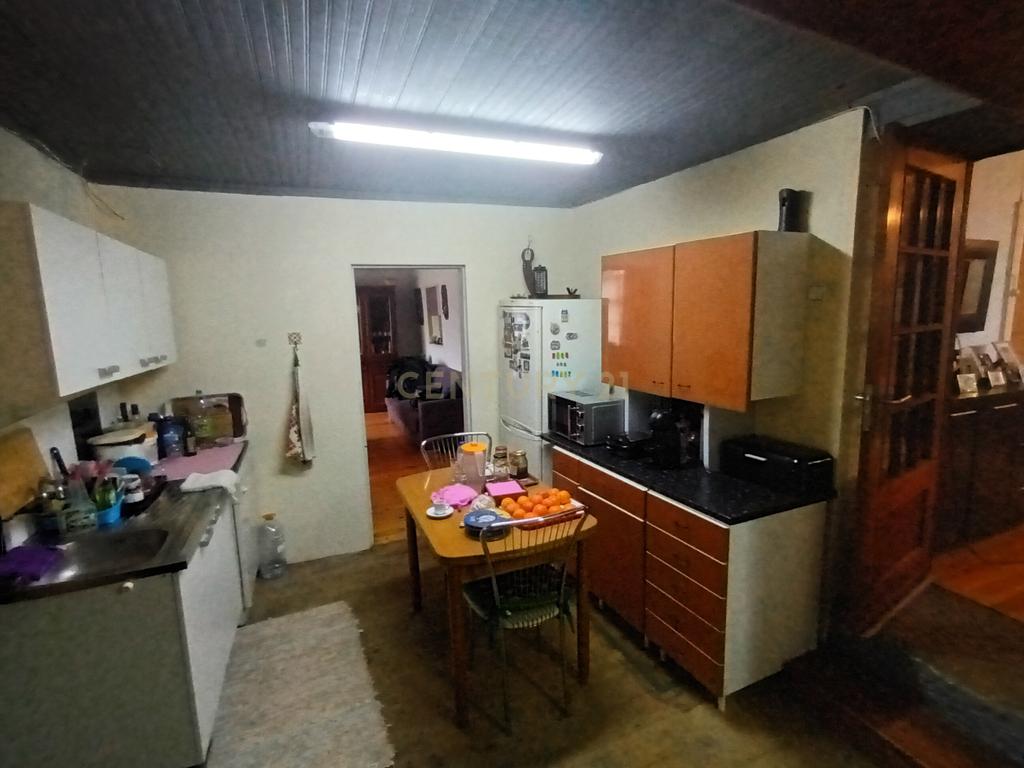 Moradia três quartos - Image 15