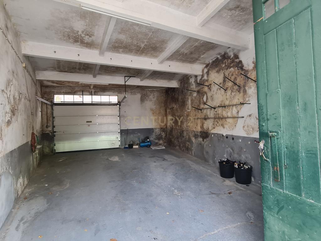 Moradia T6 + Comércio - centro da Vila de Condeixa-a-Nova (Coimbra) - Image 54