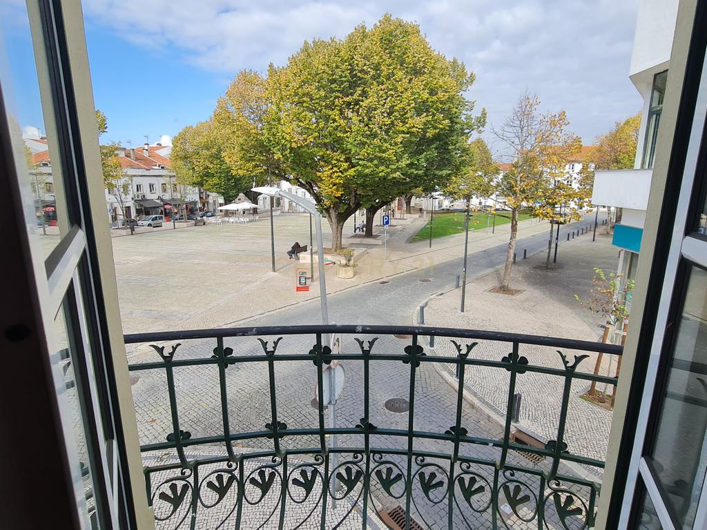 Moradia T6 + Comércio - centro da Vila de Condeixa-a-Nova (Coimbra) - Image 29