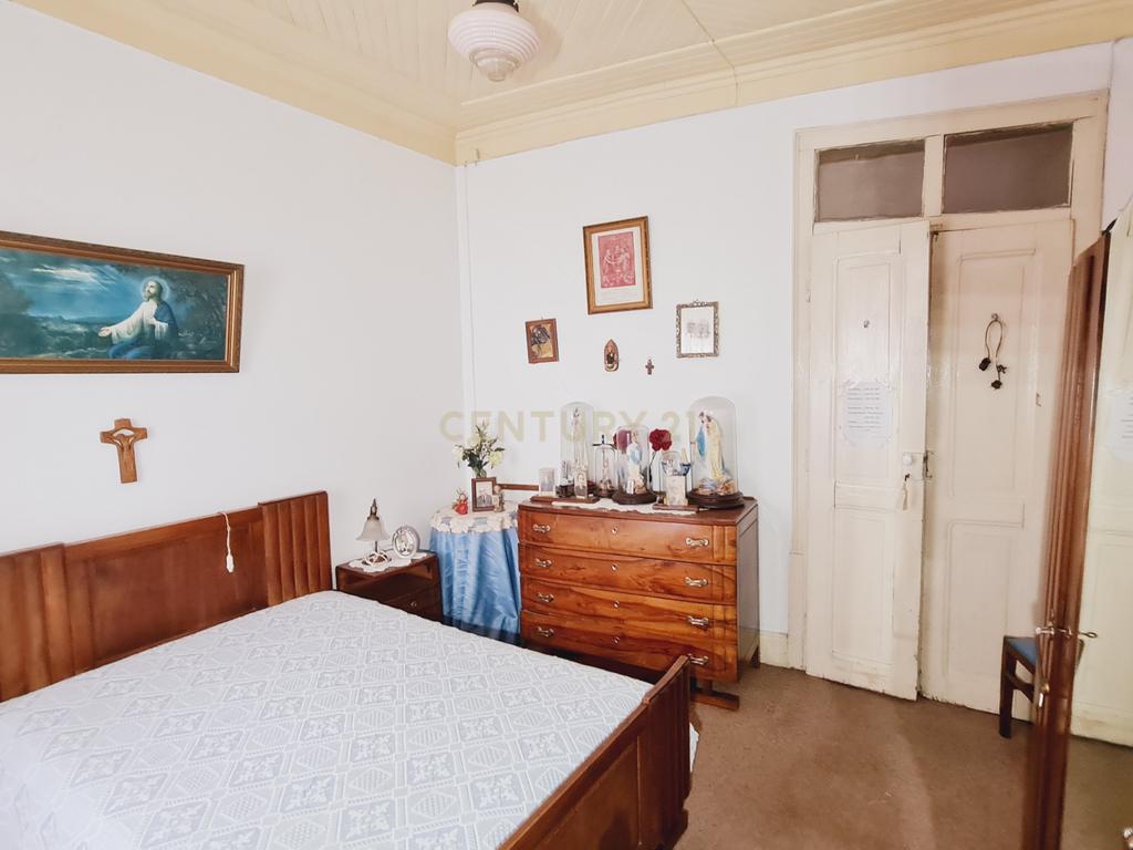 Moradia T6 + Comércio - centro da Vila de Condeixa-a-Nova (Coimbra) - Image 38
