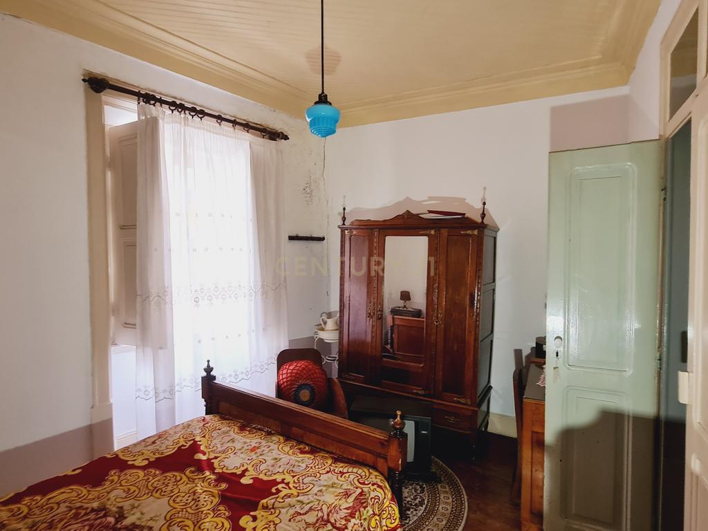 Moradia T6 + Comércio - centro da Vila de Condeixa-a-Nova (Coimbra) - Image 23