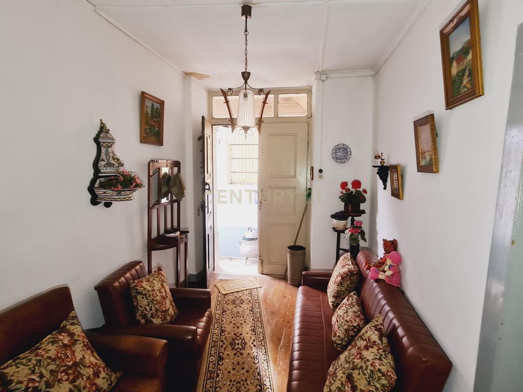 Moradia T6 + Comércio - centro da Vila de Condeixa-a-Nova (Coimbra) - Image 28