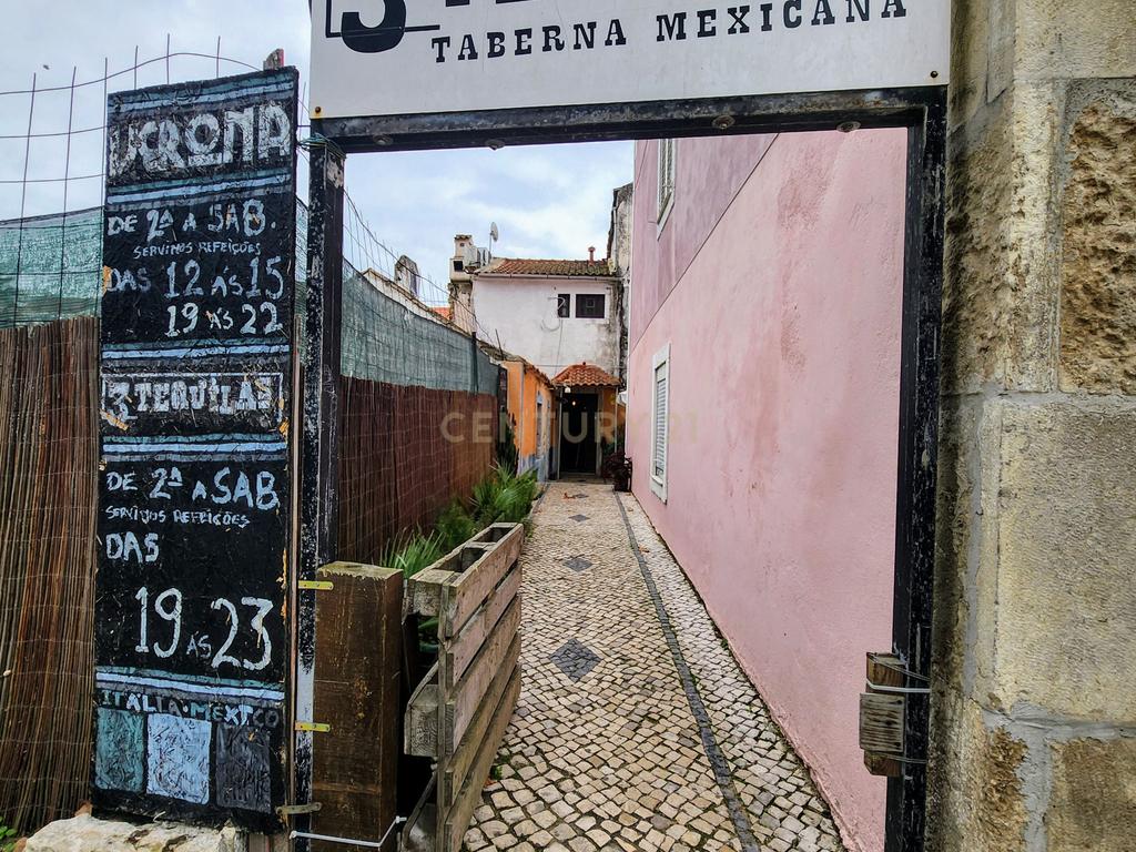 Prédio para venda no Barreiro - Investidores - Image 2