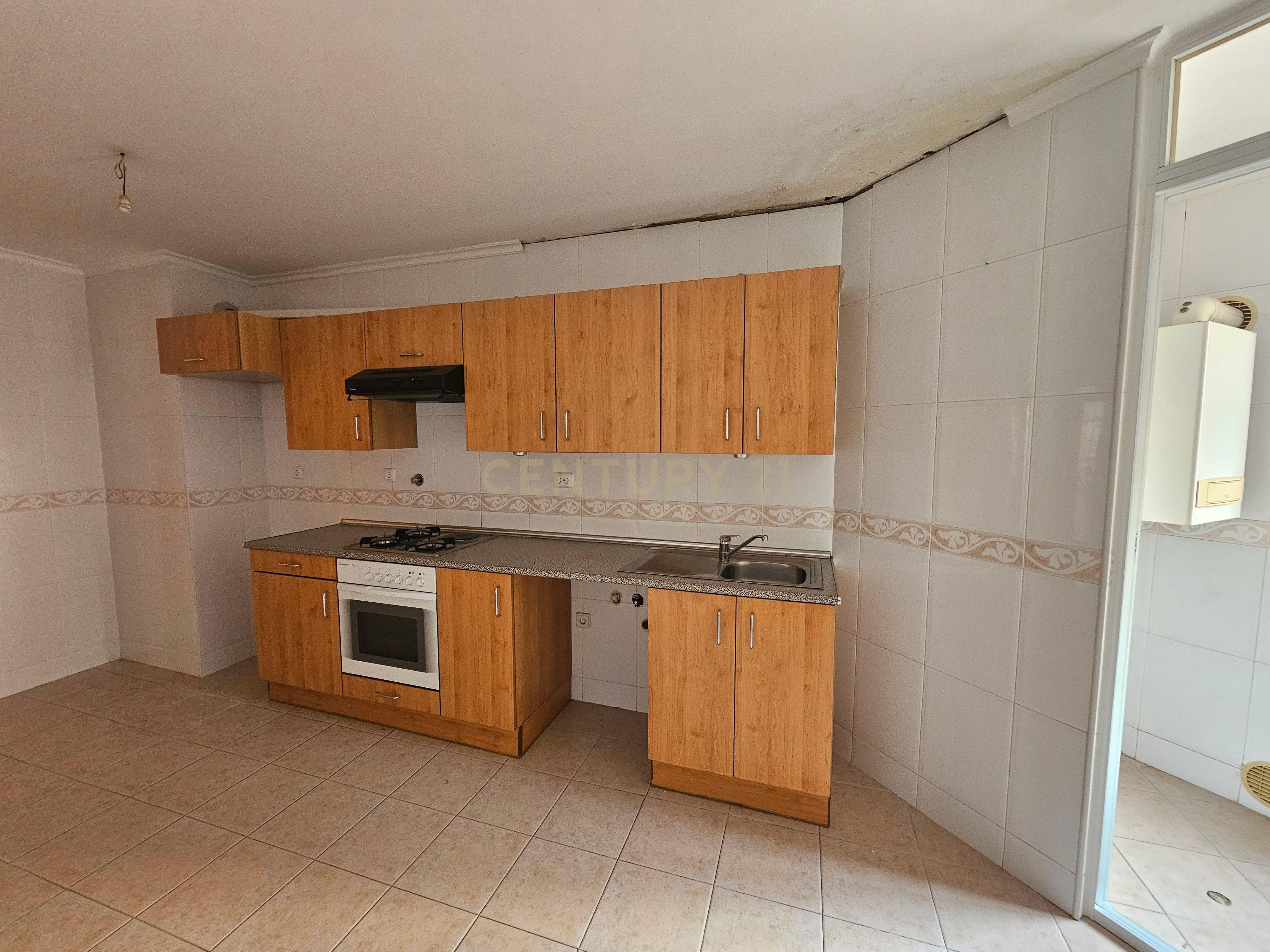 Apartamento T3 Urbanização Quinta Fonte da Prata - Image 19