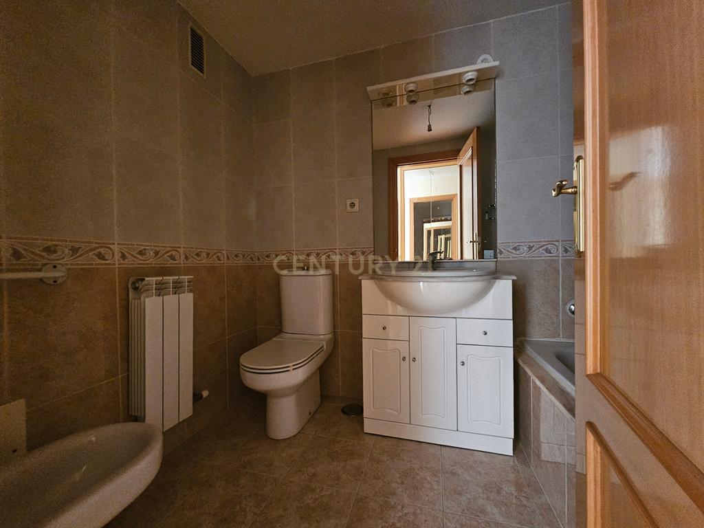 Apartamento T3 Urbanização Quinta Fonte da Prata - Image 13