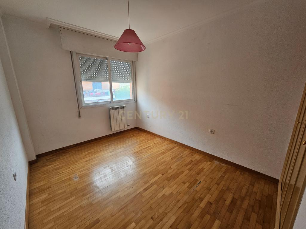 Apartamento T3 Urbanização Quinta Fonte da Prata - Image 8