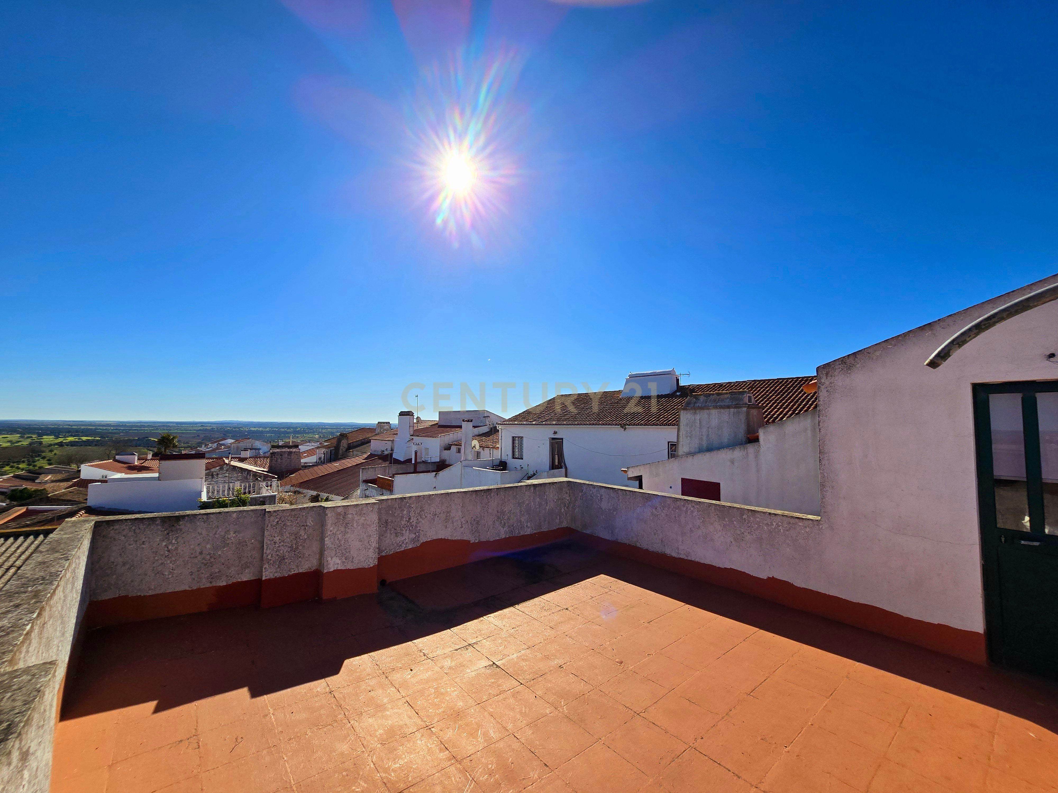Moradia T2 + 1 com Quintal e Terraço no Centro de Alvito – Beja Alentejo - Image 65