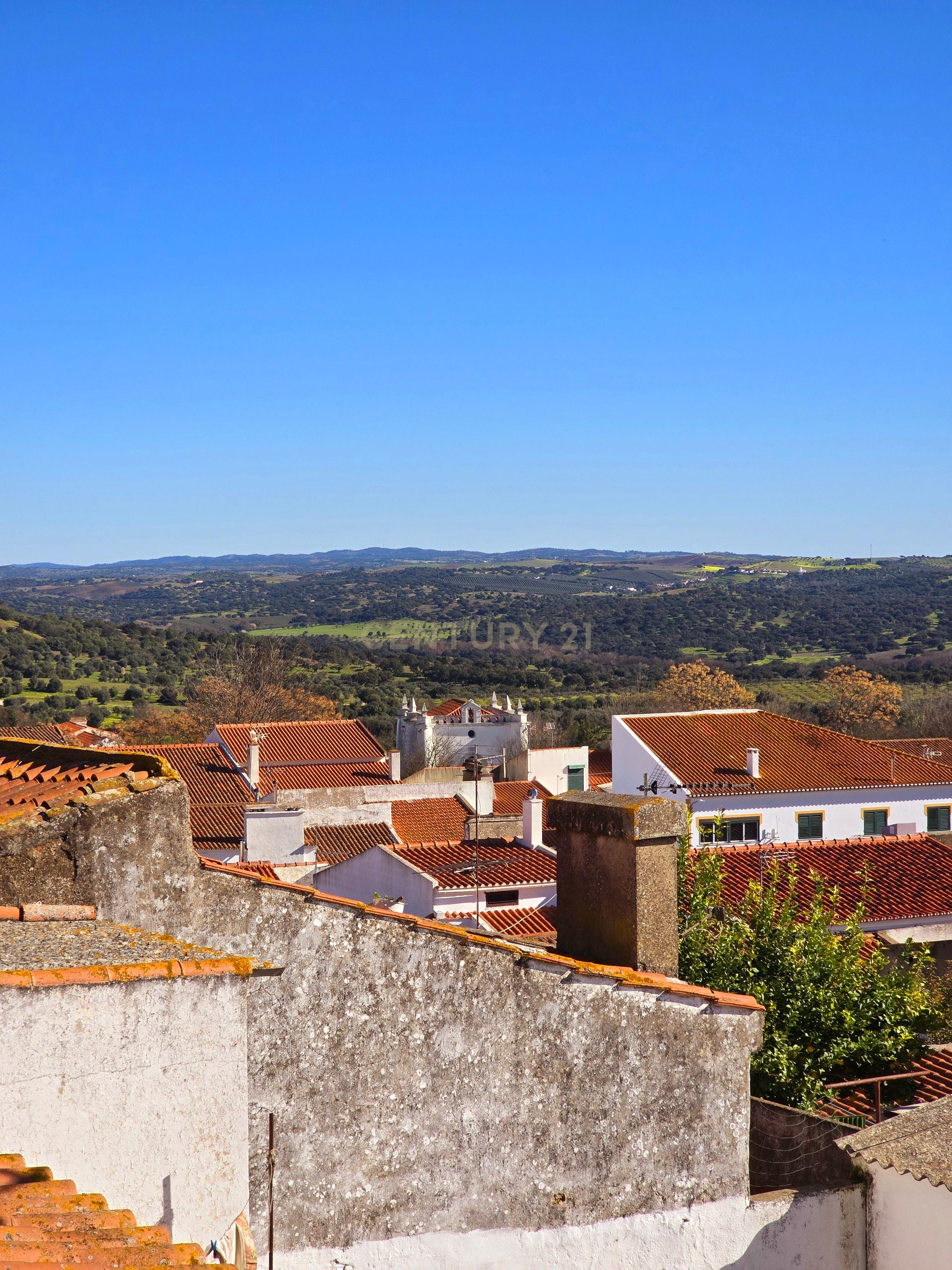 Moradia T2 + 1 com Quintal e Terraço no Centro de Alvito – Beja Alentejo - Image 69