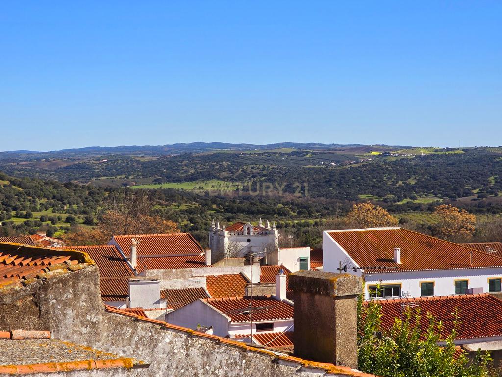 Moradia T2 + 1 com Quintal e Terraço no Centro de Alvito – Beja  Alentejo - Image 69