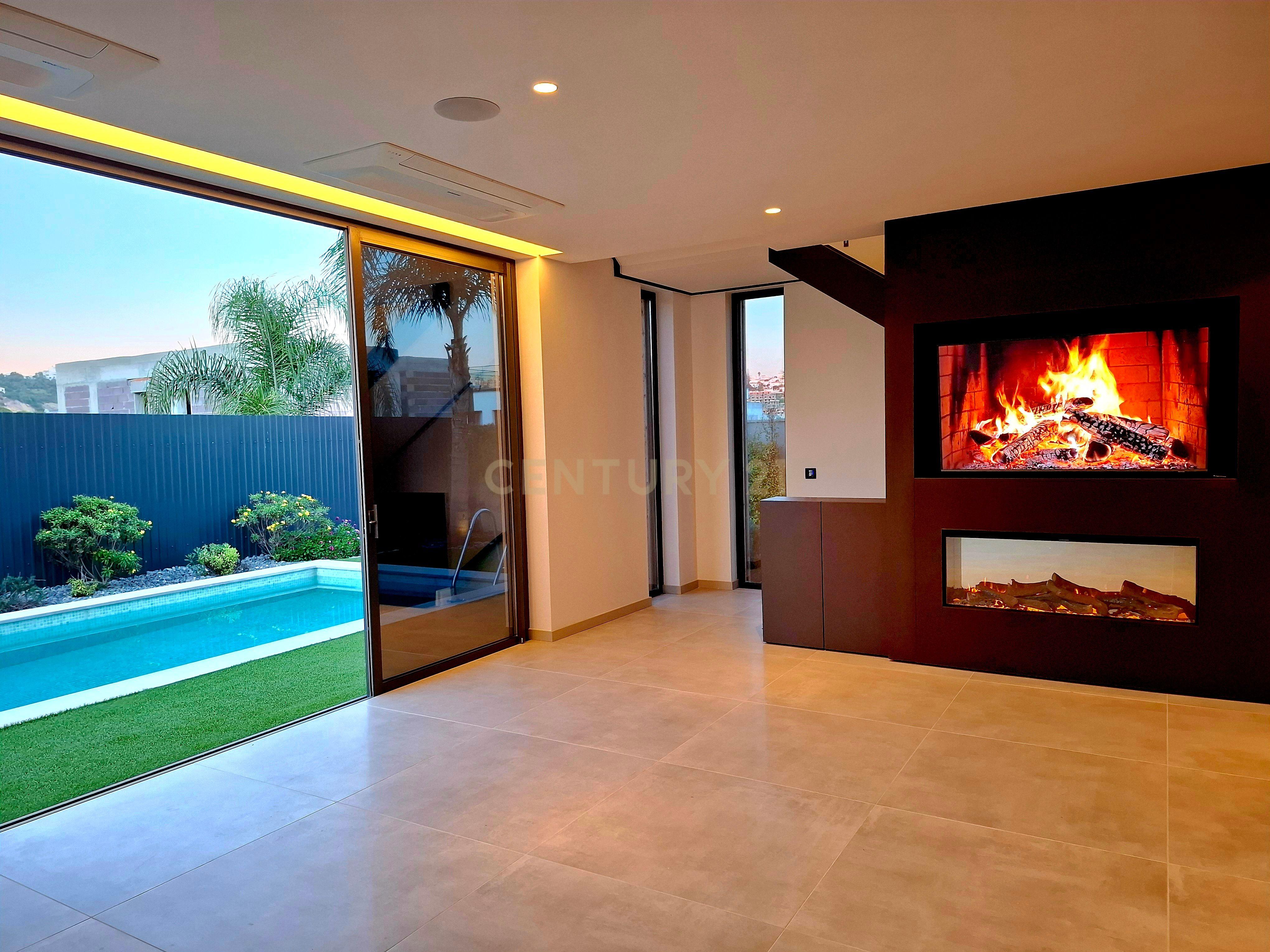 "Moradia Isolada Nova na Marina de Albufeira — Qualidade de Vida com Conforto Moderno" - Image 29
