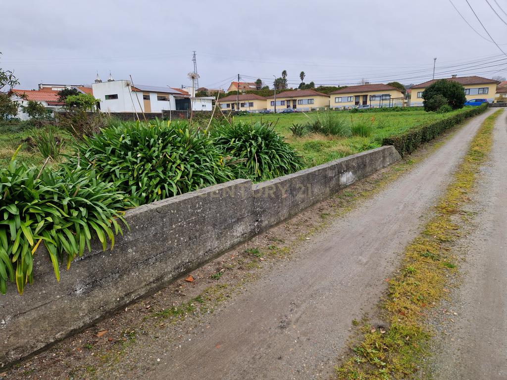 ótimo terreno para construção perto da praia - Image 2