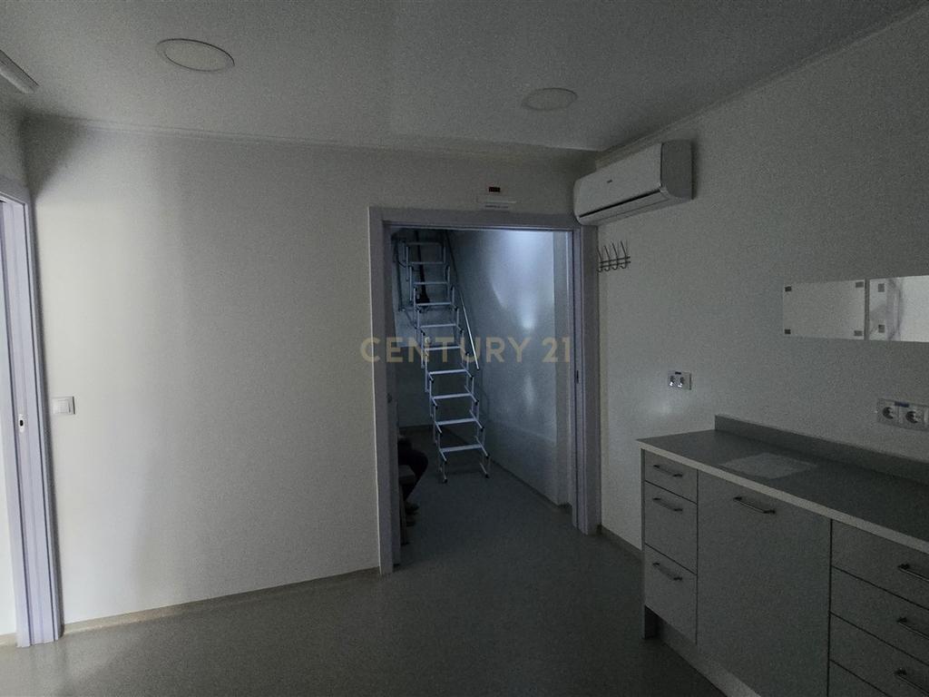 Loja para Arrendamento - Image 7