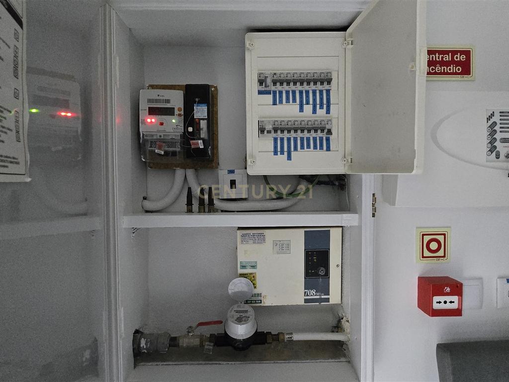 Loja para Arrendamento - Image 6