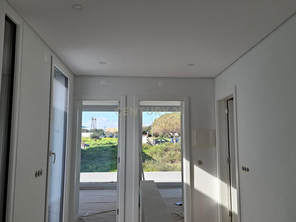Moradia T3 Quinta da Amizade Setúbal - Image 16