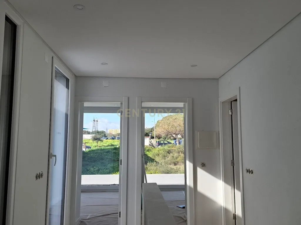 Moradia T3 Quinta da Amizade Setúbal - Image 16