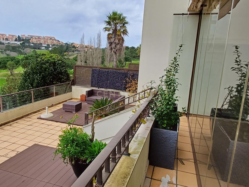 Apartamento T3 BELAS CLUBE CAMPO * Vista Lago e Golfe - Image 1
