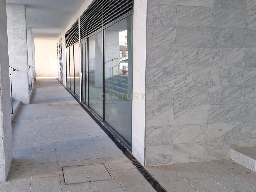 Loja, Lumiar, Lisboa - Image 3