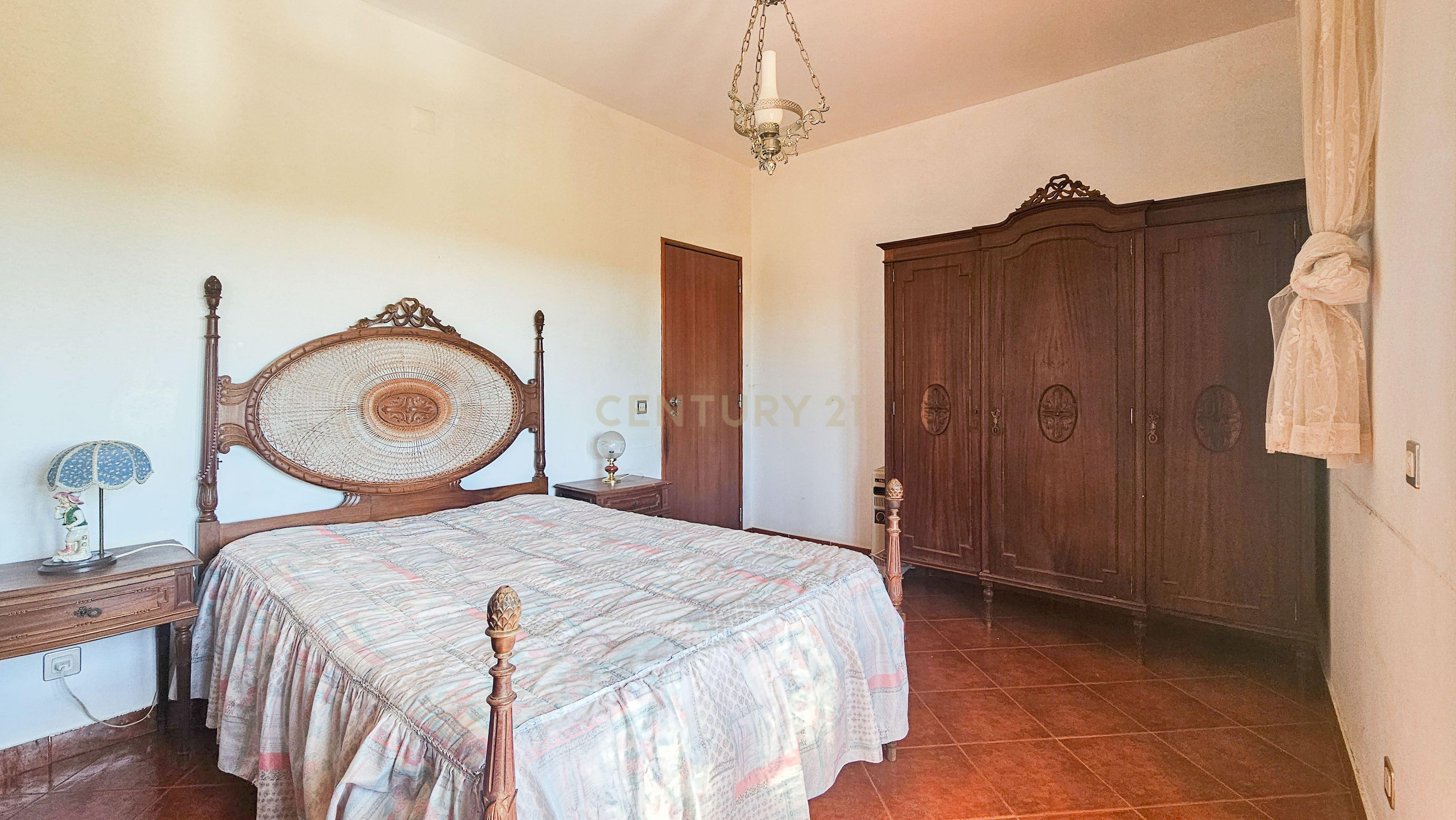 Moradia T3 | Geminada | Pomar 9480m2 | Joinal – S.B.Messines | Armazém | Casa de Apoio T2 - Image 13