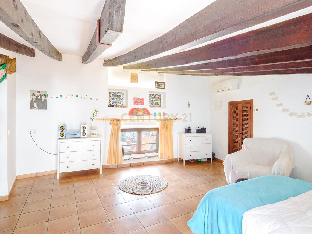 À venda: Casa histórica com grande potencial em Dalt Vila – Ibiza - Image 15