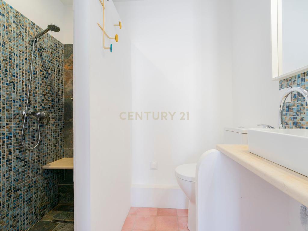 Casa Renovada T3-em Olhão na Baixa , Licença AL, Vista Panorâmica e Piscina - Image 22