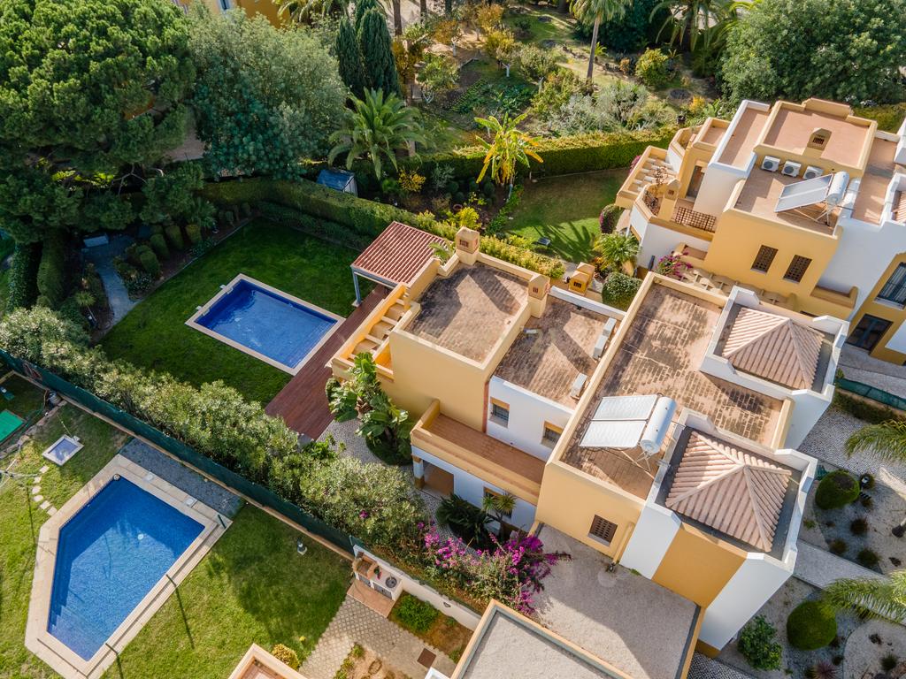 Moradia Unifamiliar de Prestígio | Quinta dos Álamos I Guia – Albufeira | T5 | Piscina | Jardim - Image 38