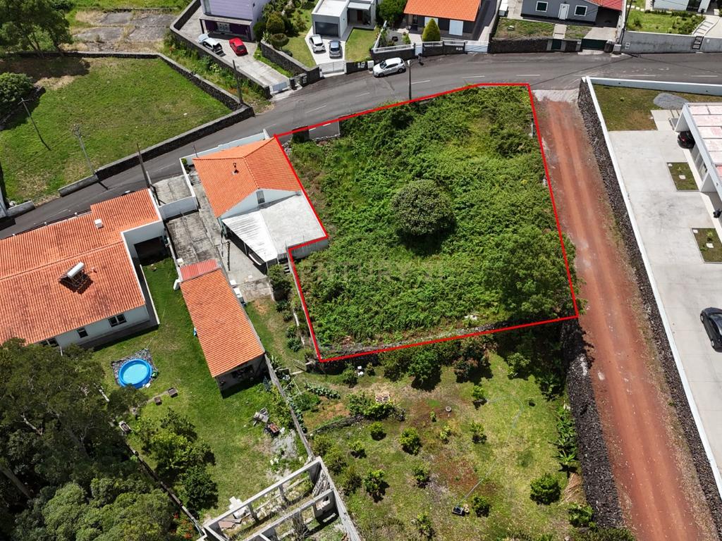 Terreno urbano em São Bartolomeu de Regatos, Angra do Heroísmo - Image 3