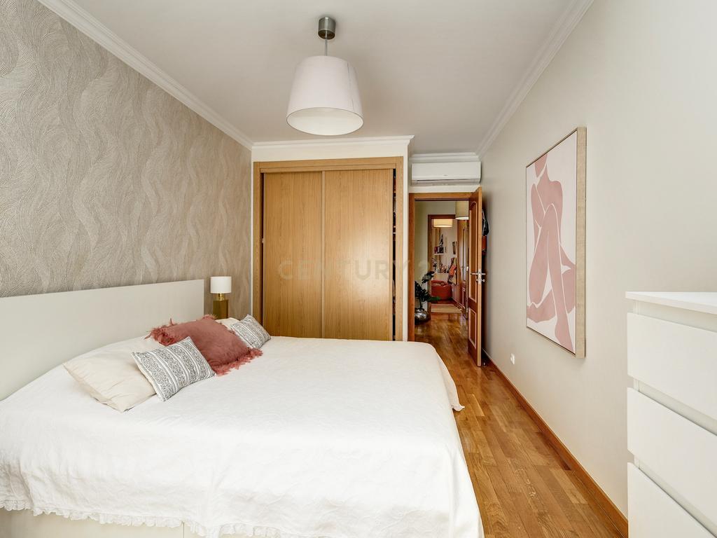 Apartamento T2 para Arrendamento | Urbanização do Neudel, Amadora - Image 18