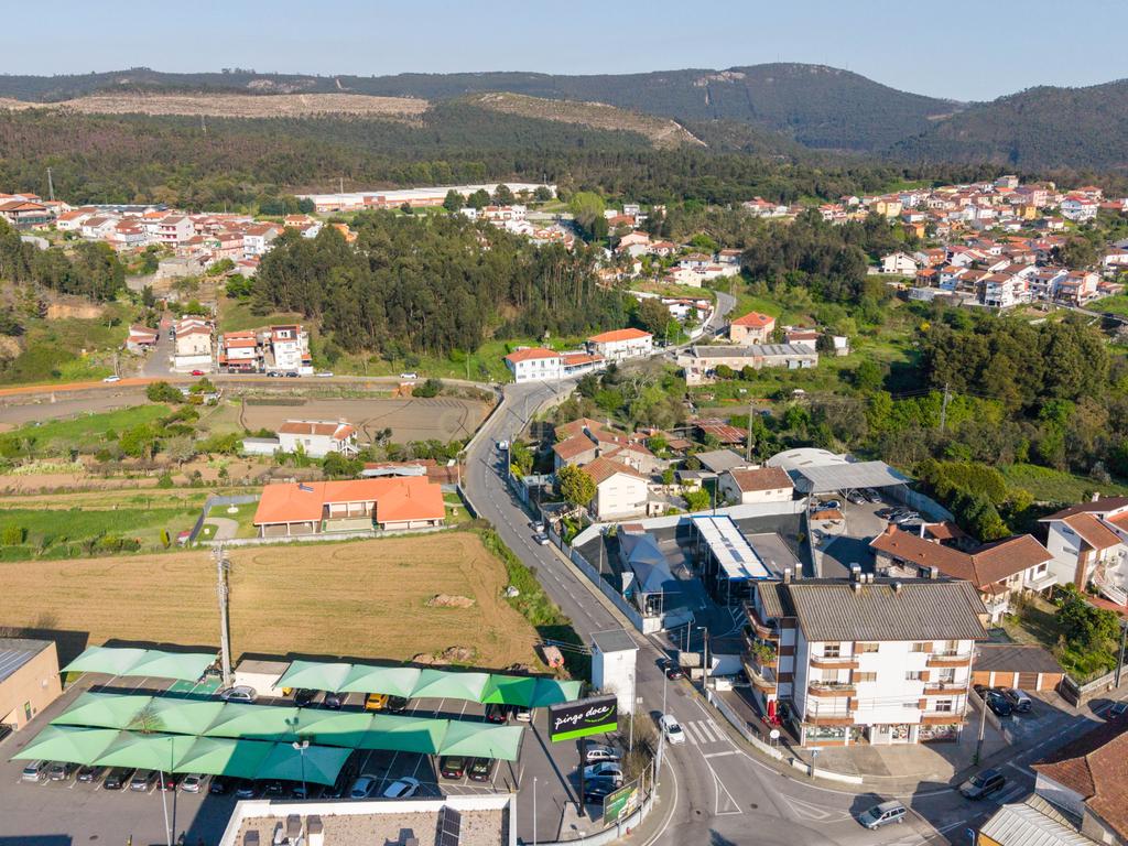 Moradia T3 com Espaço Comercial | São Pedro da Cova (Adega Azul) - Image 44