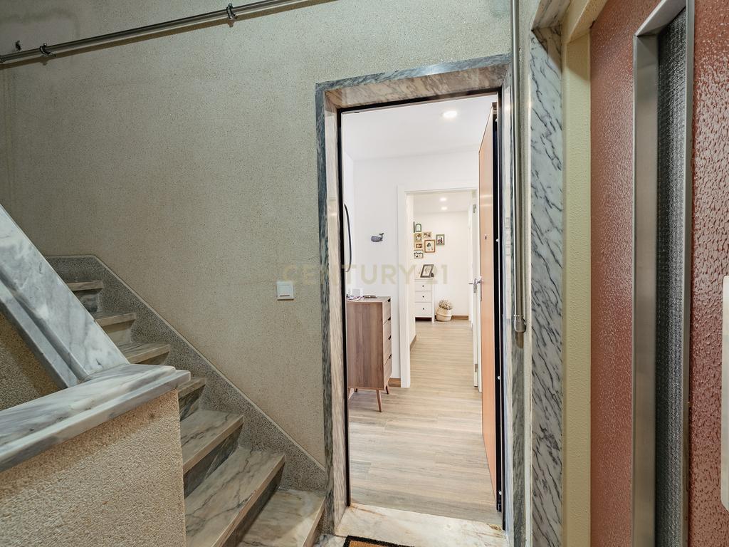 Apartamento T3 em Carnaxide, Lisboa - Image 47