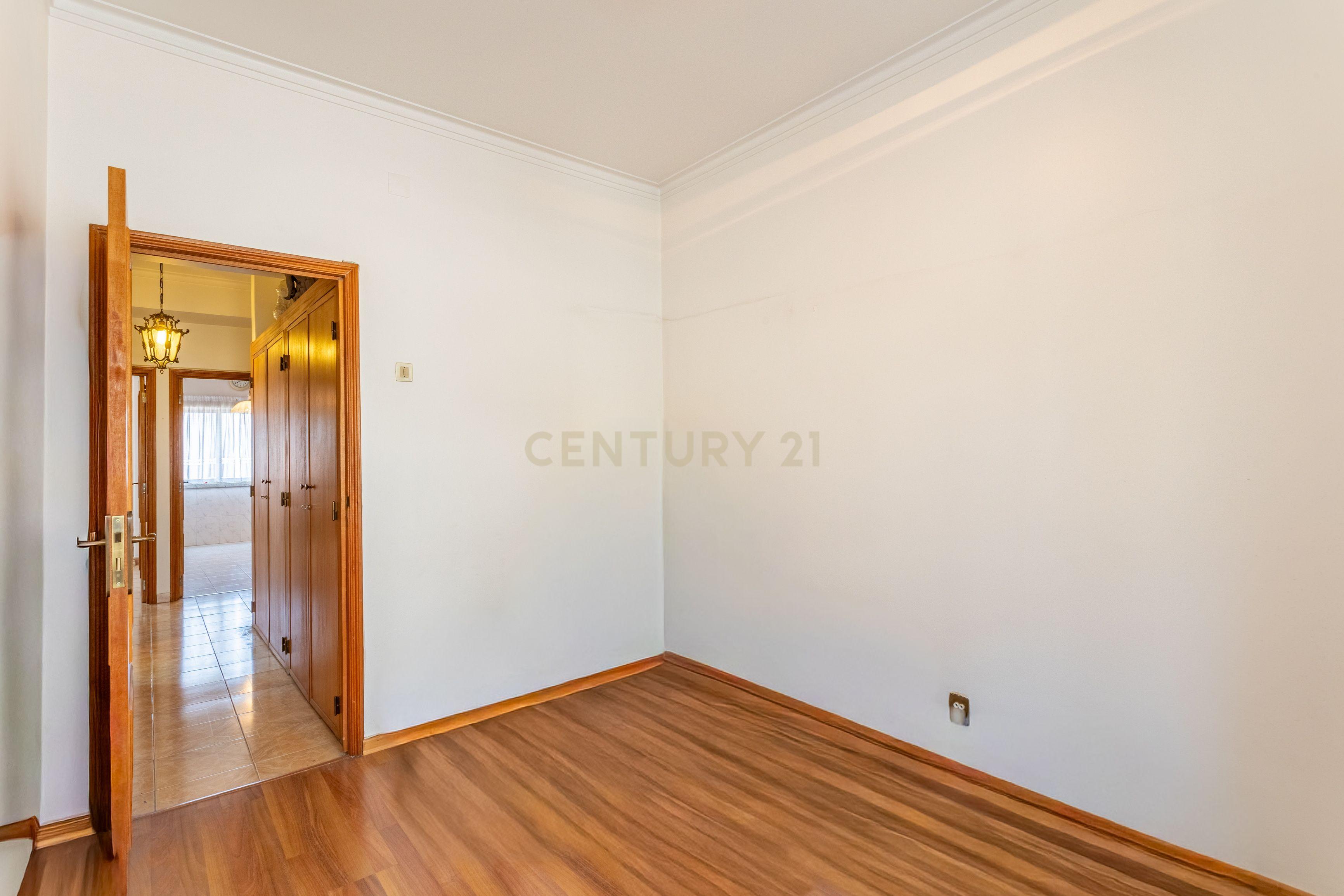 Fotografia 11 de Apartamento T2 em Sacavém