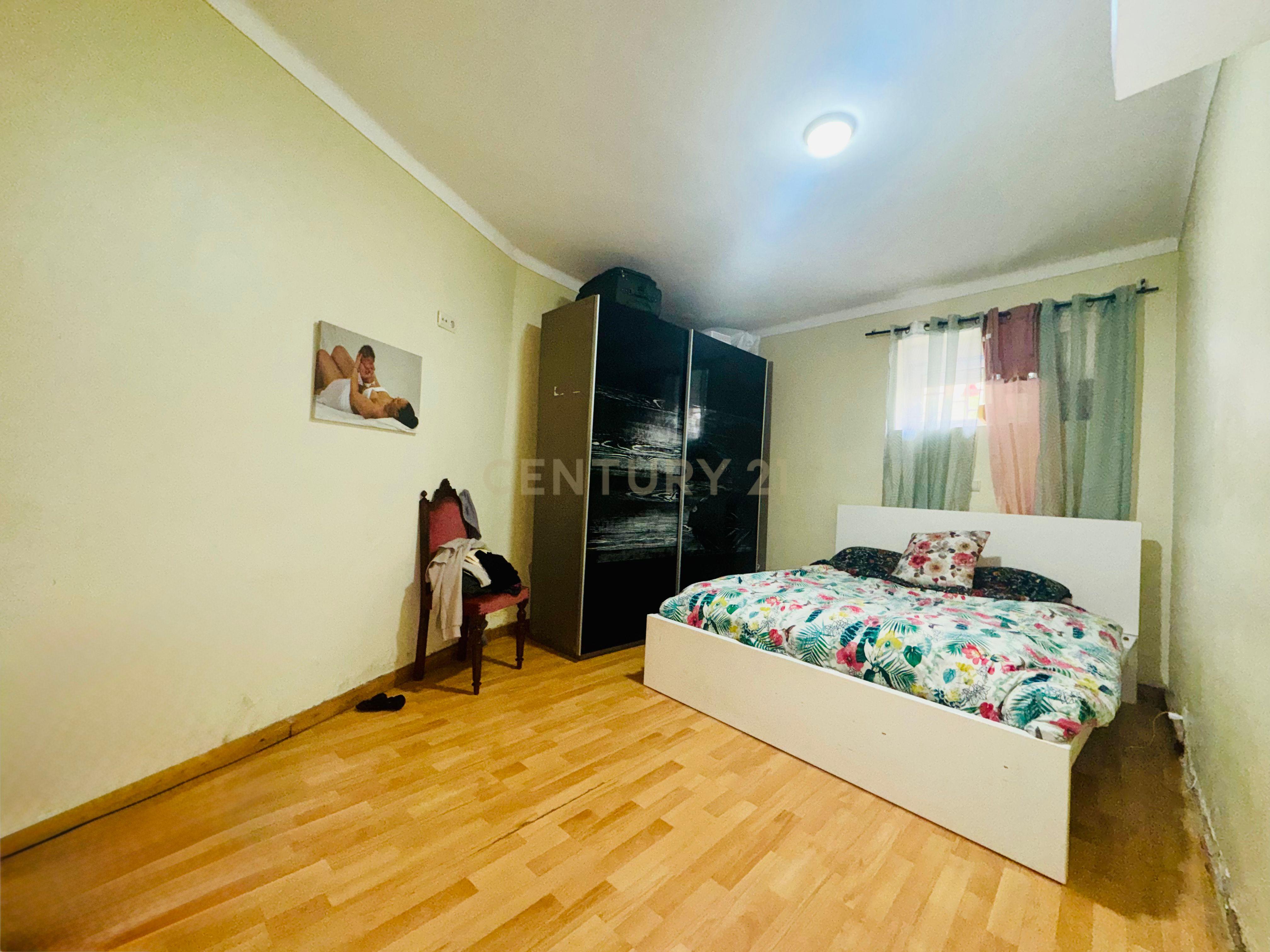 Fotografia 11 de Apartamento T2 em Reboleira, Amadora